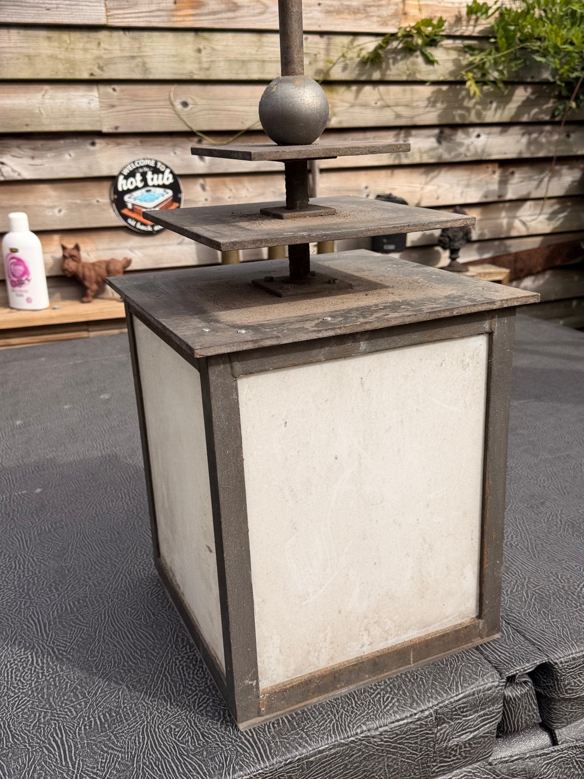 Buitenlamp / Tuinlamp - Rustiek Metaal met Glas, Ophalen, Gebruikt, Wandlamp, Netvoeding