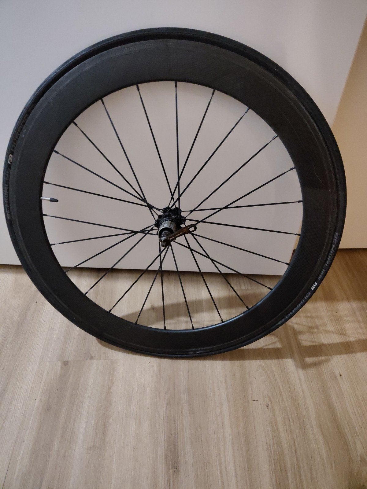 Novatec F472SB carbon achterwiel met Schwalbe Durano band, Fietsen en Brommers, Gebruikt, Novatec, Aluminium, Racefiets