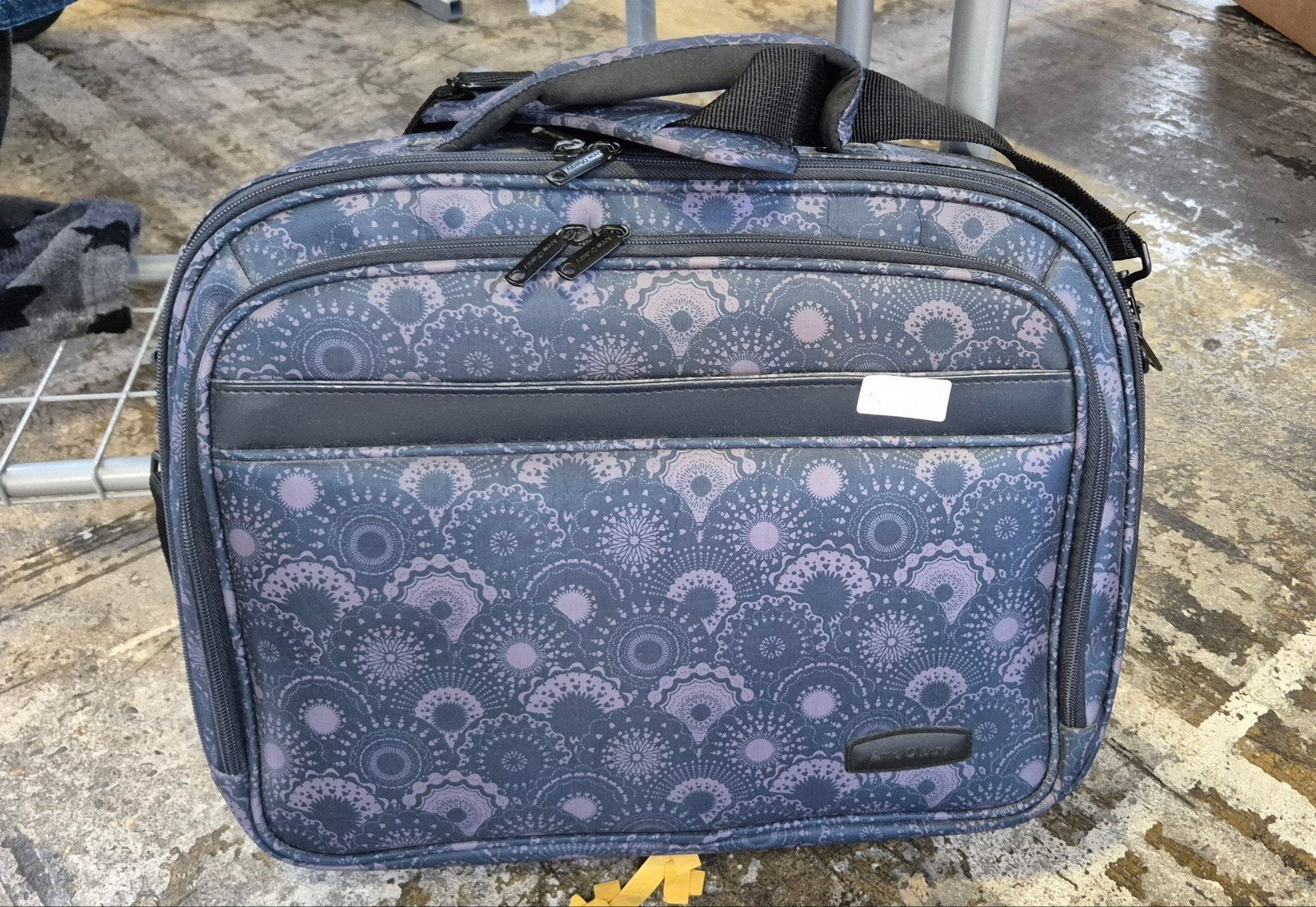 Laptop tas 15 inch met patroon, Computers en Software, 15 inch, Ophalen of Verzenden, Zo goed als nieuw, Meerdere vakken