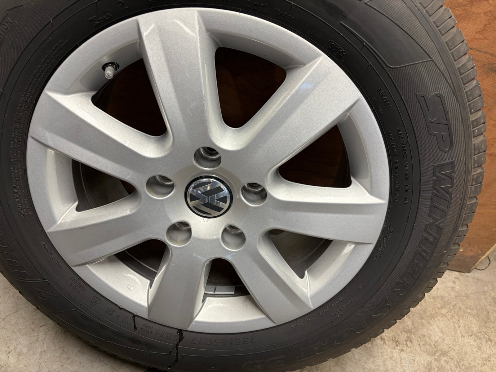 LM  Velgen VW Amarok, Ophalen, Gebruikt, Banden en Velgen, 17 inch