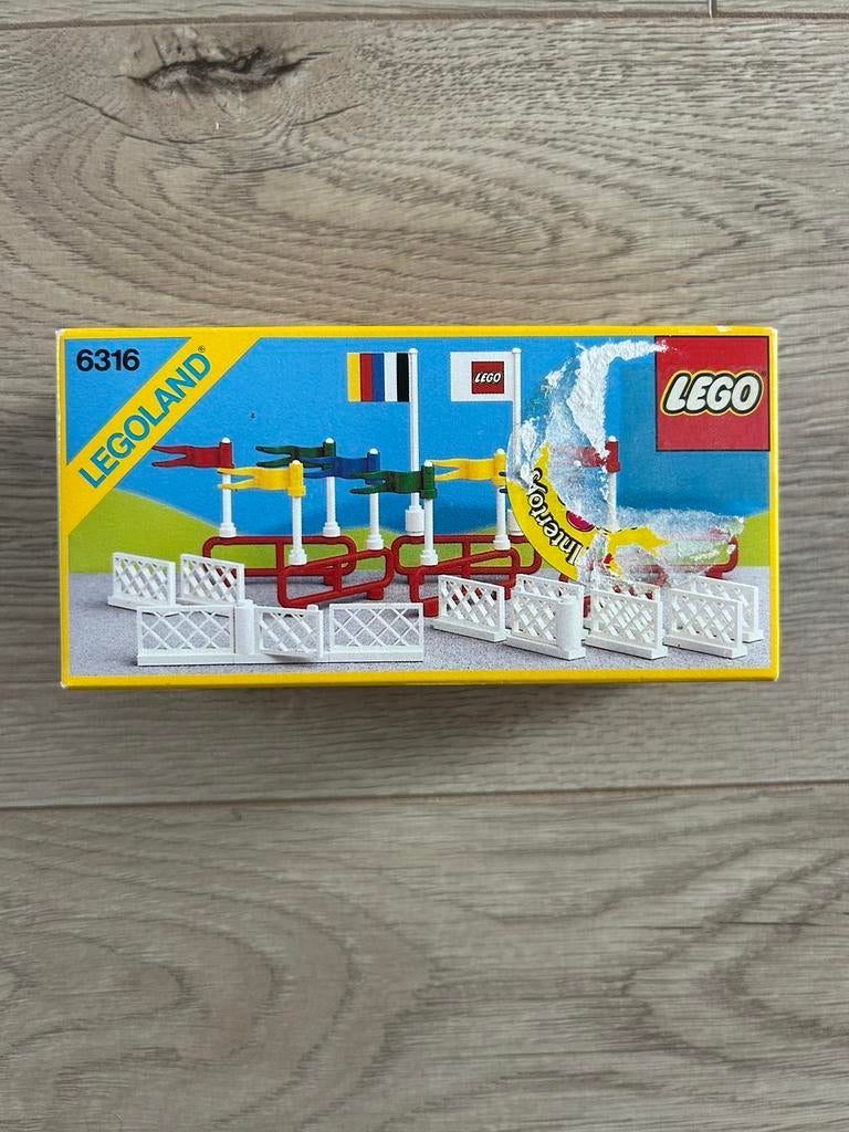 Lego 6316 - Legoland Vlaggen en hekken - *NIEUW*, Lego, Nieuw, Ophalen of Verzenden, LEGOLAND