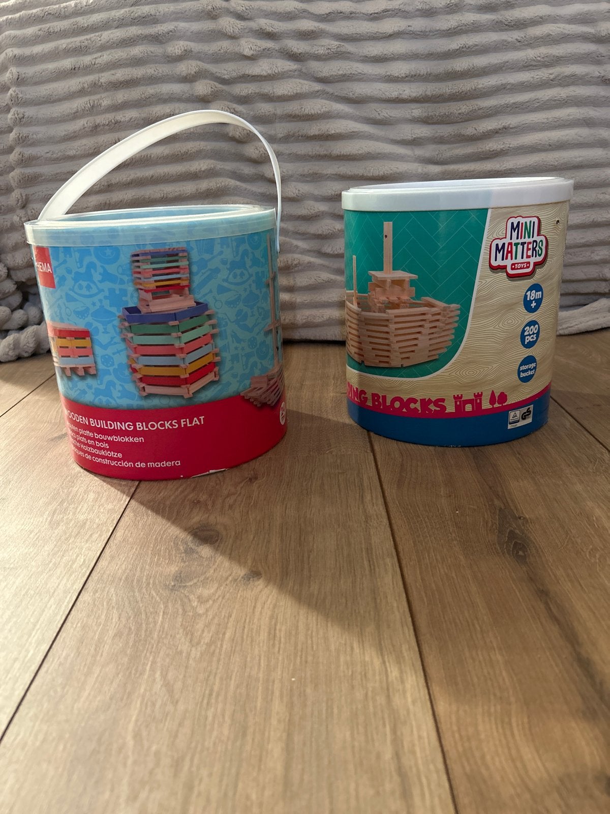 Houten bouwblokken set - Twee emmers vol speelplezier, Ophalen of Verzenden, Gebruikt, Overige merken