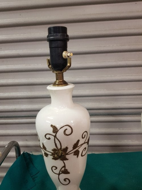 tafellampen wit met bronzen bloemen,, Ophalen of Verzenden, 'T Olde Gre-j, Info@toldegrej.nl, Endepoelstraat 20f Didam