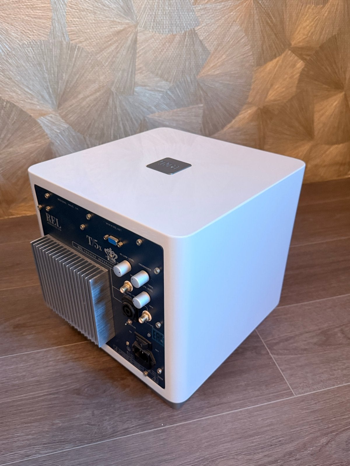REL T/5X Subwoofer, Audio, Tv en Foto, Overige merken, Subwoofer, Ophalen of Verzenden, Zo goed als nieuw