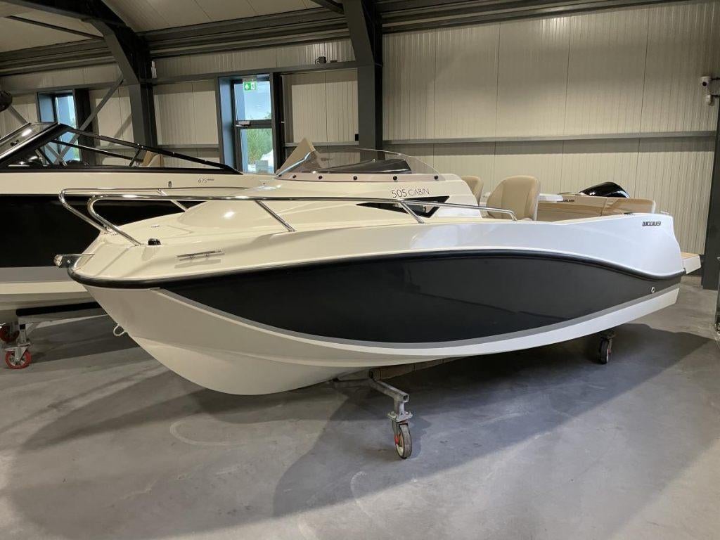 Quicksilver 505 Cabin | Mercury 50 PK | Nieuw!, Watersport en Boten, Vis- en Consoleboten, Ophalen, Nieuw, 3 tot 6 meter, Buitenboordmotor