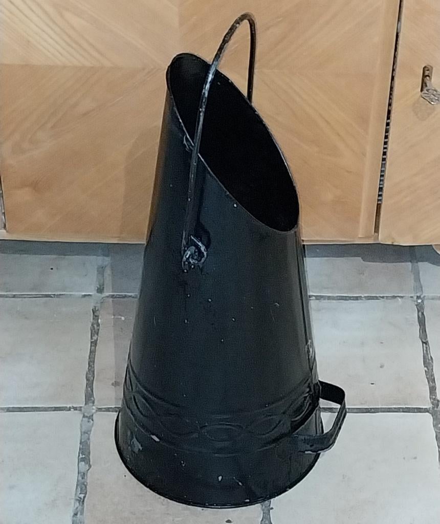Oude zwarte geëmailleerde kolenkit, Ophalen of Verzenden