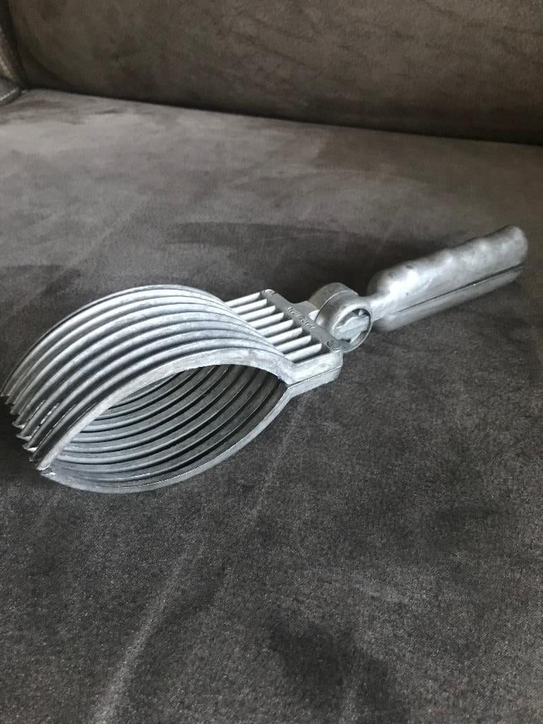Vintage vleestang Aluminium Tairost -Ape jaren ''50., Overige typen, Zilver, Ophalen of Verzenden, Zo goed als nieuw