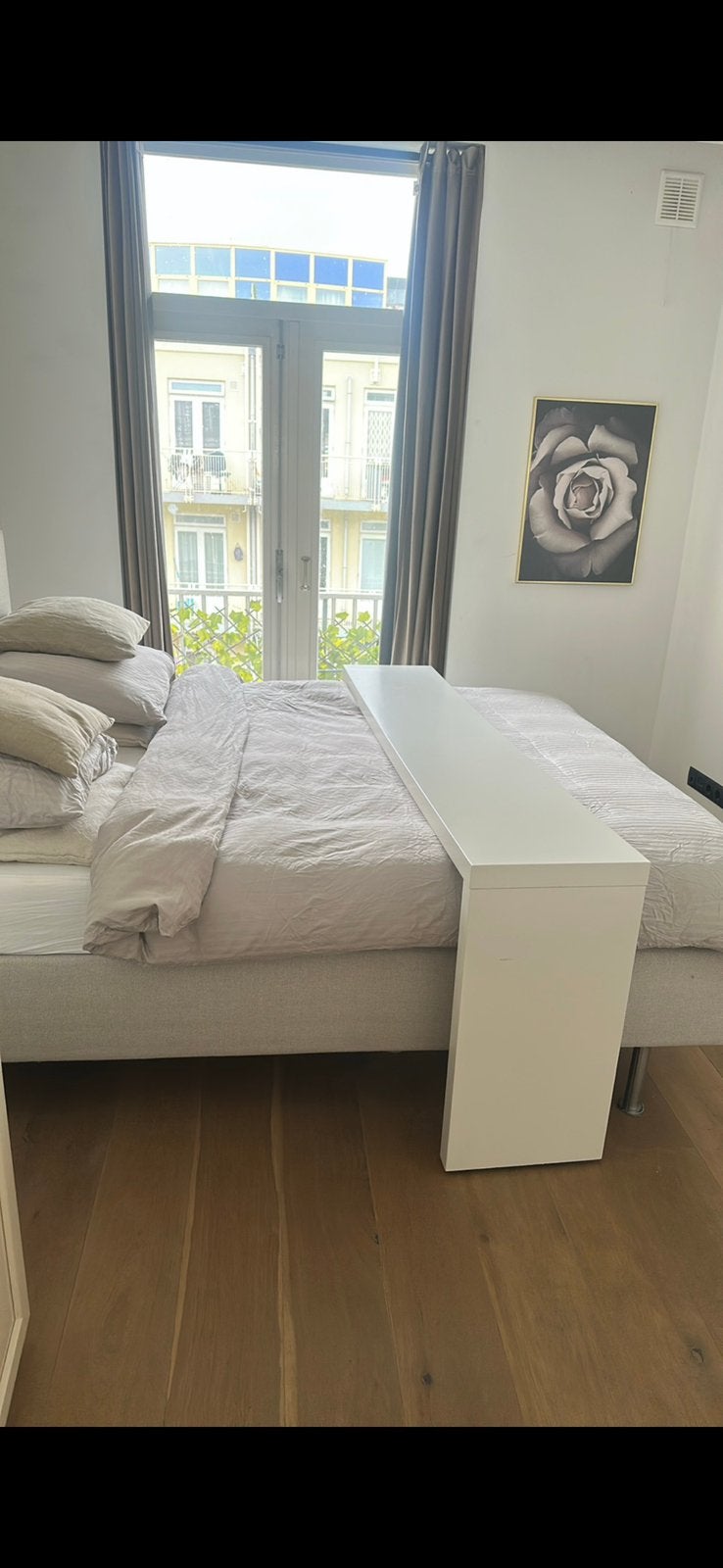 Ikea Malm tafel - bed, Huizen en Kamers, Kamers te huur, Amsterdam
