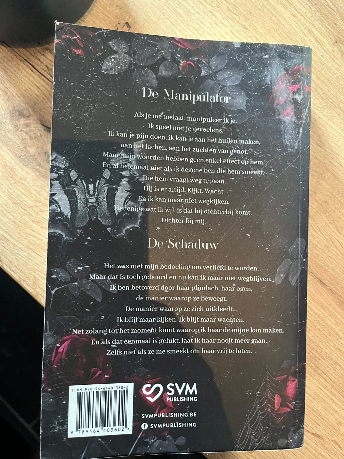 Haunting Adeline nederlands, Ophalen, Gelezen