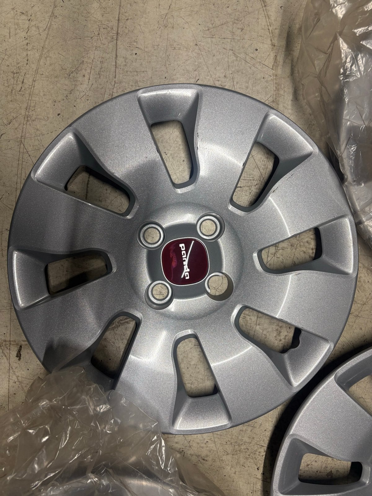 Set van 4 Fiat Panda wieldoppen - Zo goed als nieuw, Ophalen, Zo goed als nieuw