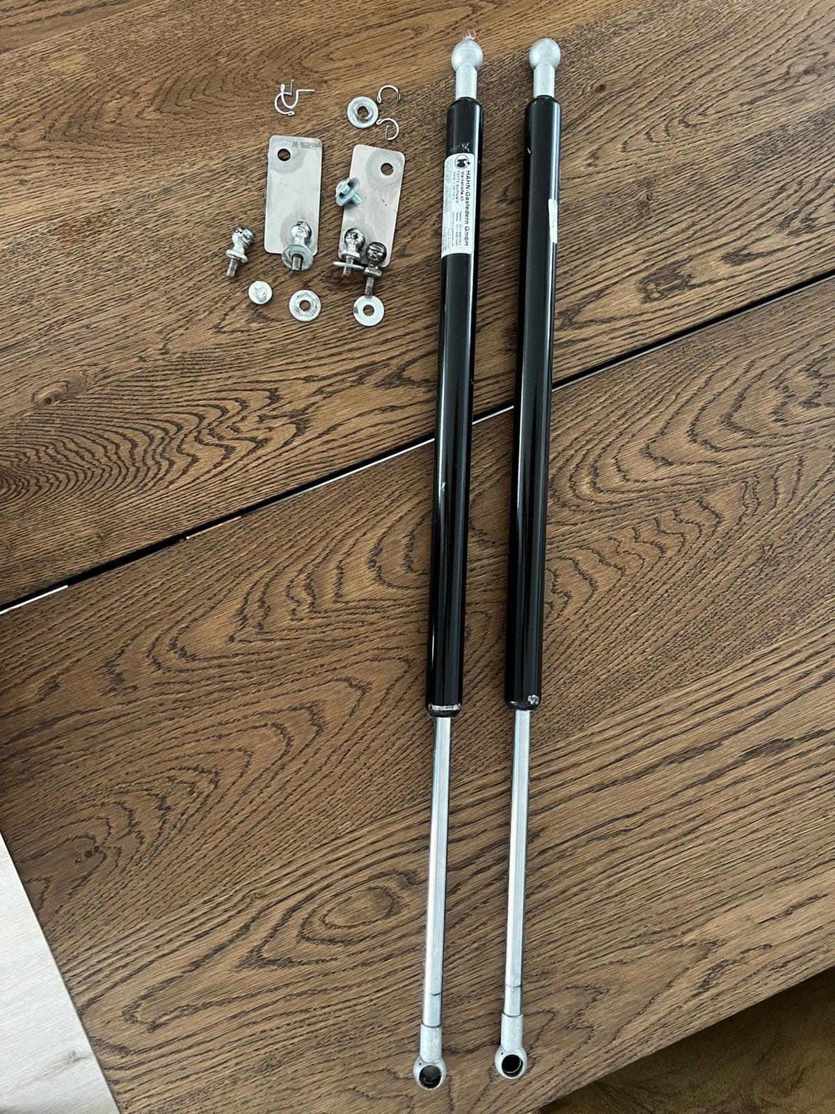 Hahn gasveren 2000N VW Transporter T6 T6.1 achterklep set, Ophalen of Verzenden, Gebruikt