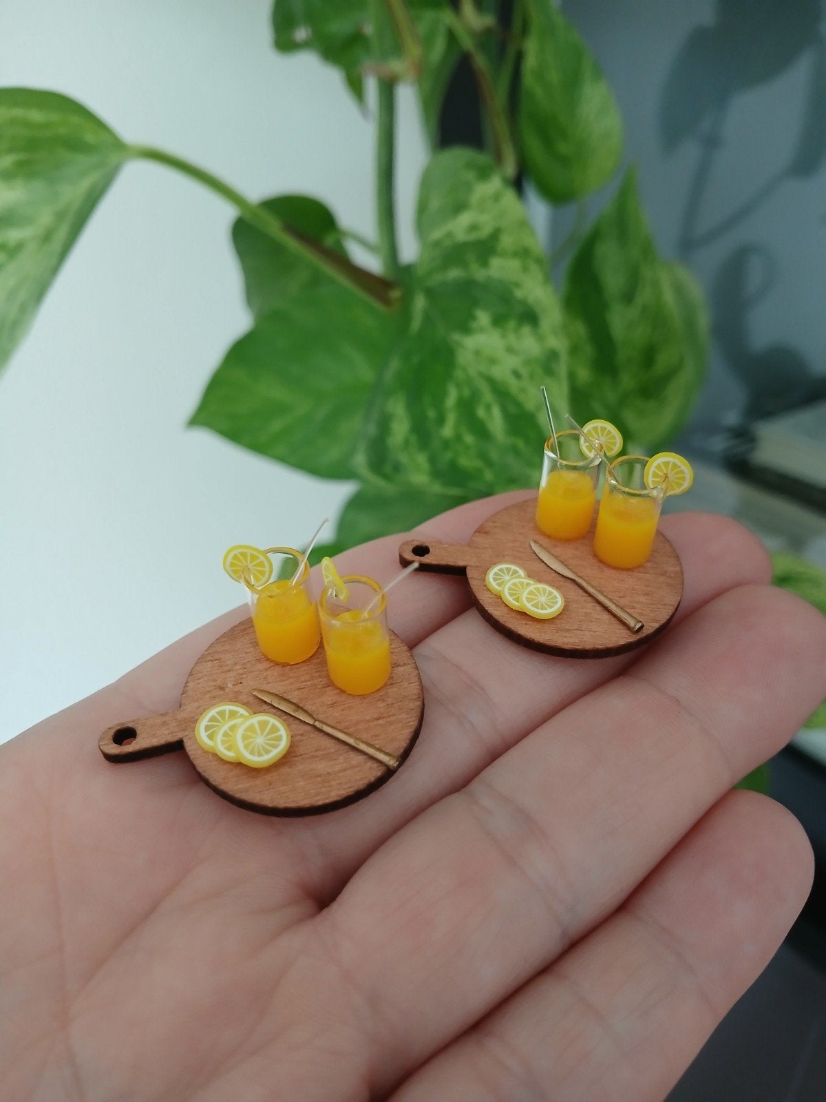 1.12 poppenhuis plankje met sapjes, Verzamelen, Ophalen of Verzenden, Poppenhuis