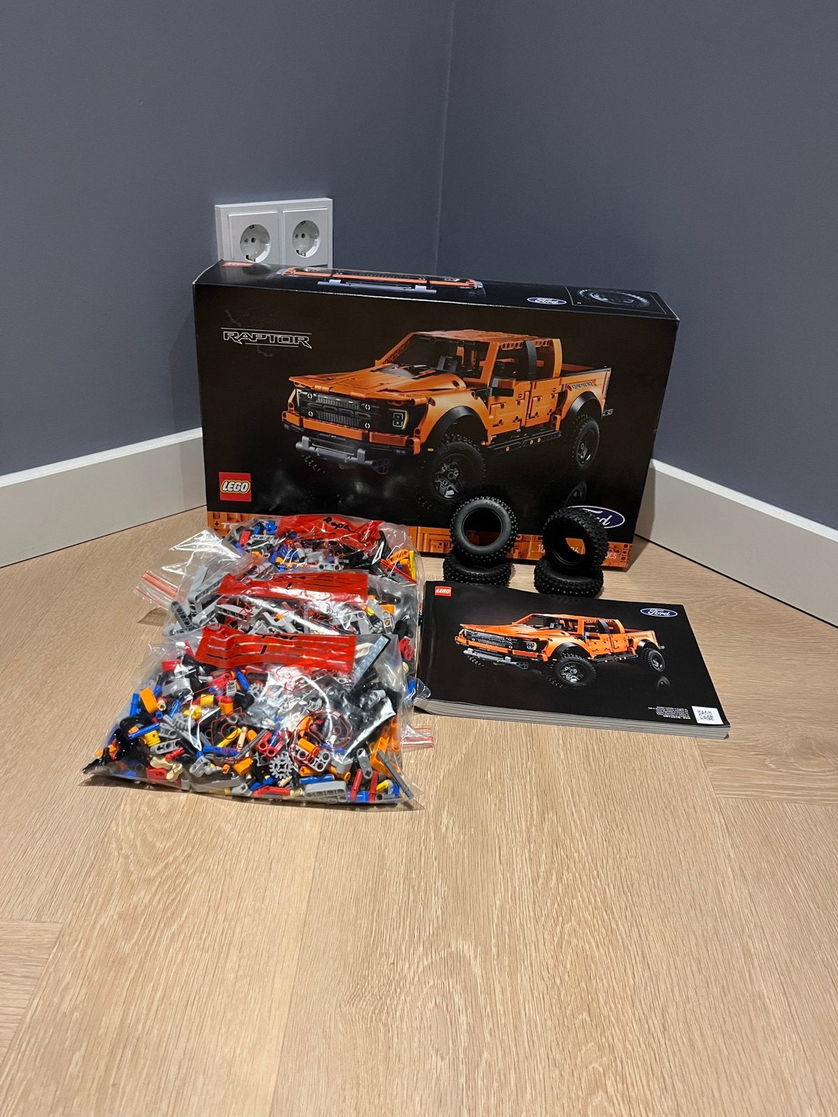 Lego technic 42126 Ford F150 Raptor, Kinderen en Baby's, Ophalen, Zo goed als nieuw, Complete set, Lego