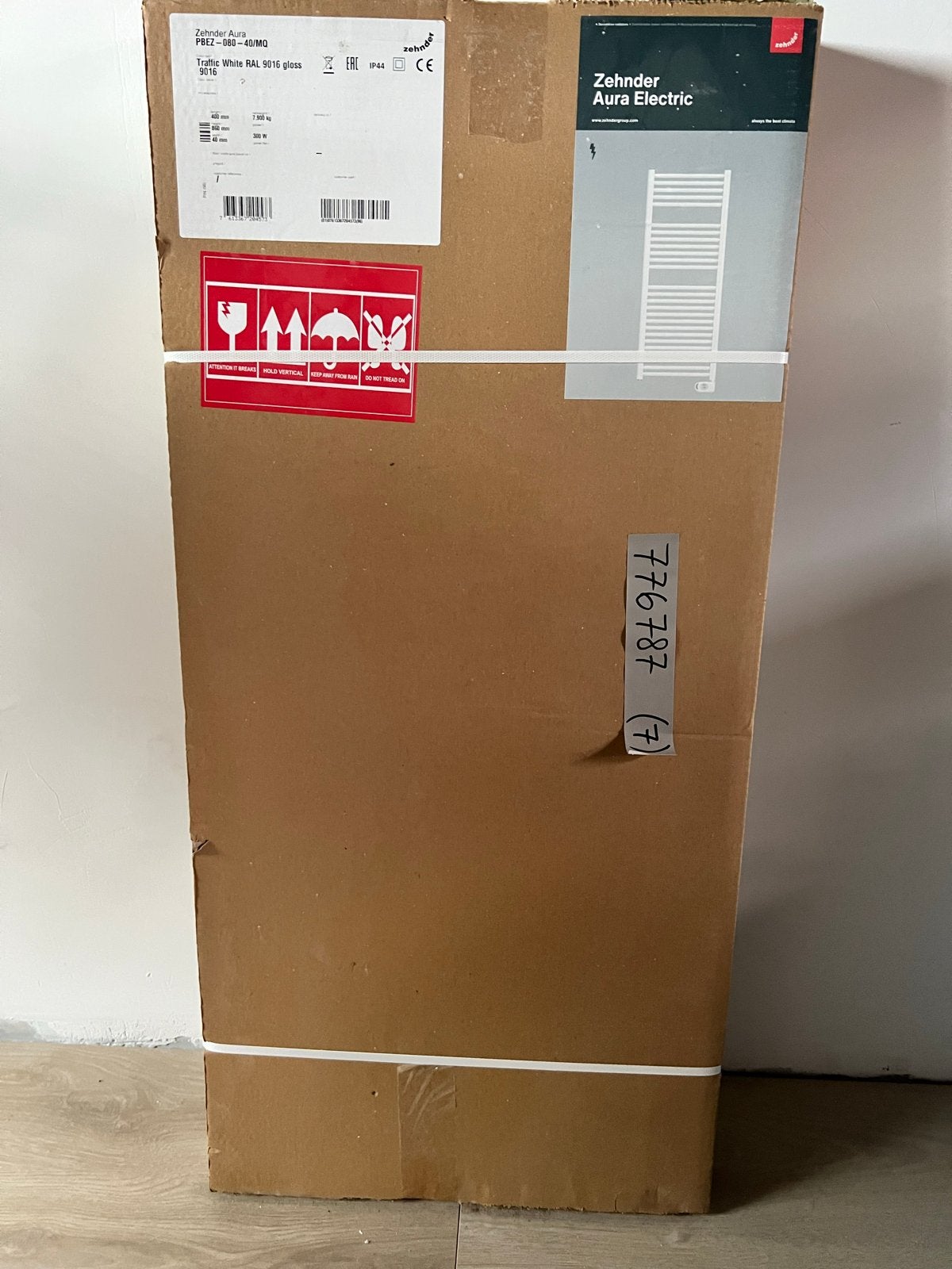 Nieuwe Zehnder Aura Electric badkamer radiator (wit), Doe-het-zelf en Verbouw, Verwarming en Radiatoren, Radiator, Nieuw, Minder dan 60 cm