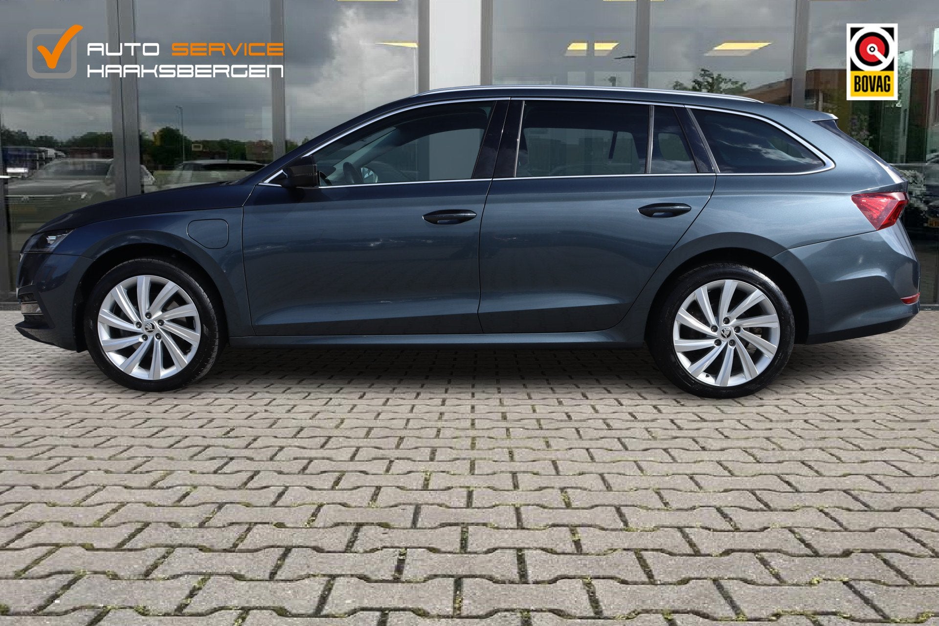 Skoda Octavia 1.4 TSI iV PHEV Business Edition | LED | Camer, Auto's, Stof, Gebruikt, Zwart, 4 cilinders