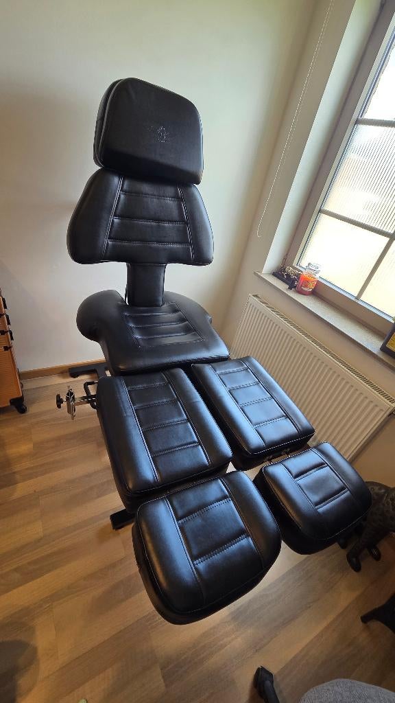 Tattoo stoel / behandeltafel The Professional Client, Ophalen, Zo goed als nieuw