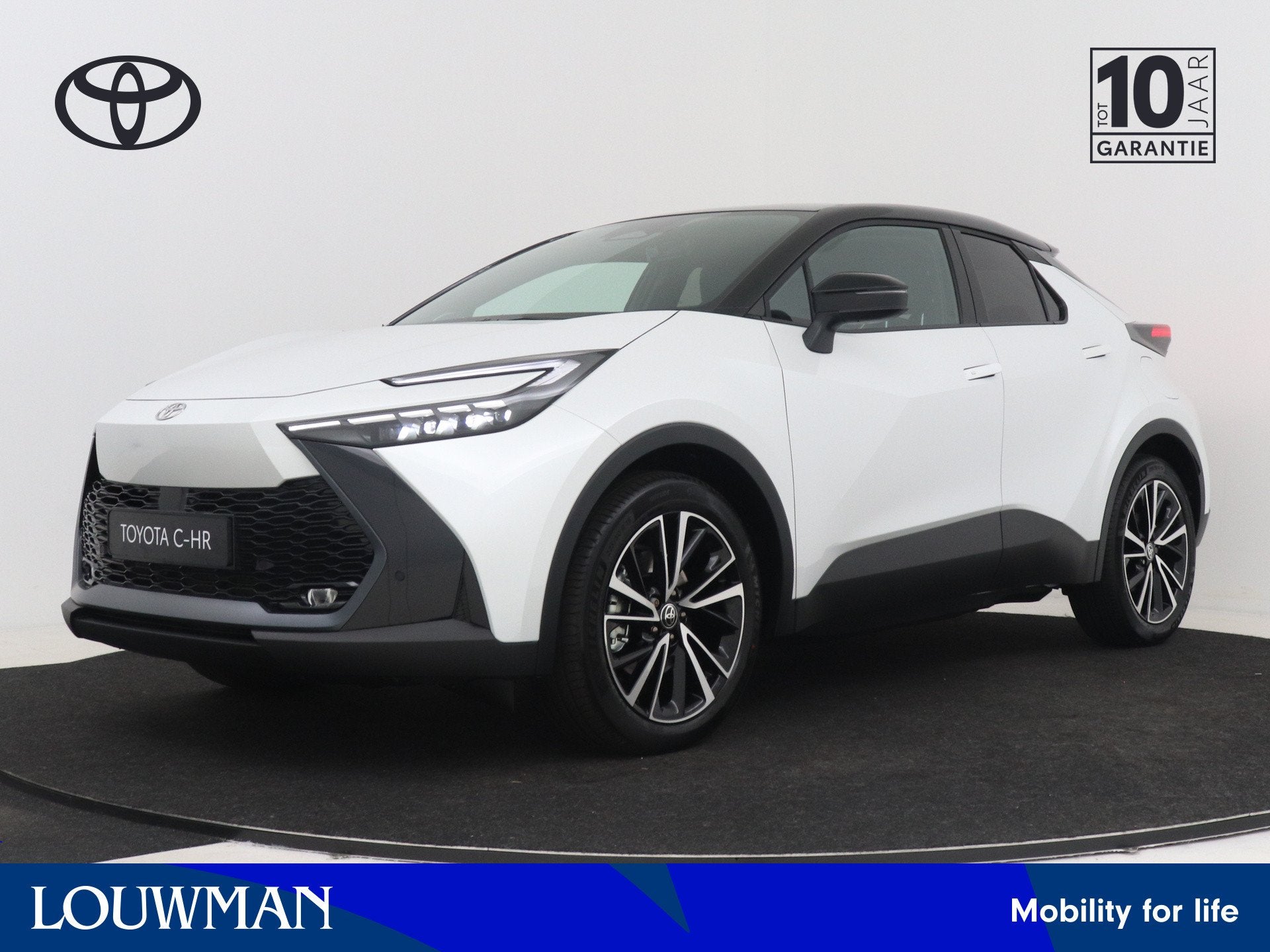 Toyota C-HR 2.0 Plug-in Hybrid 220 Executive (bj 2026), 12 maanden, Zwart, 4 cilinders, Leder en Stof