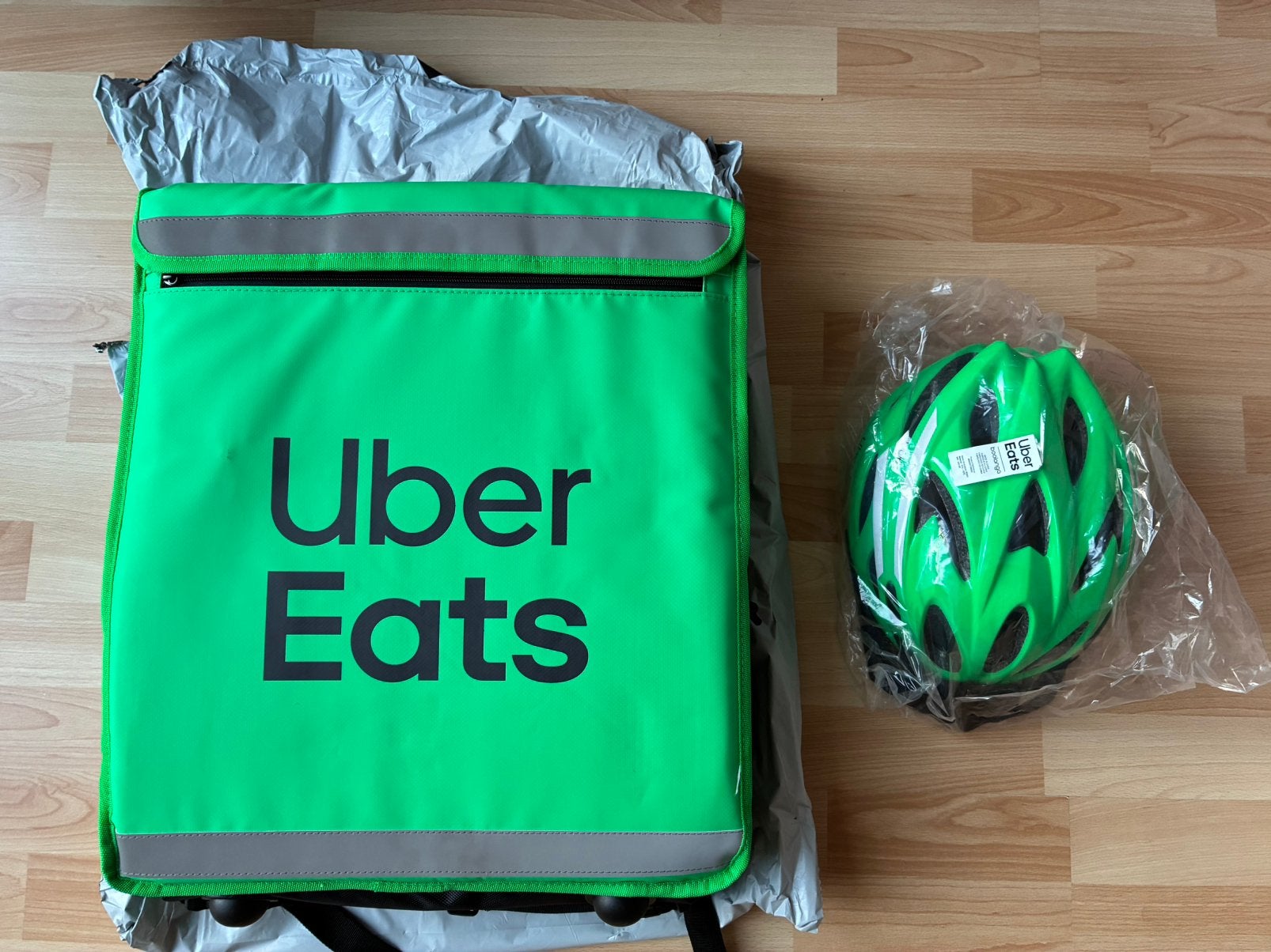 Nieuwe Uber Eats Bezorgtas + Fietshelm – Complete Bezorgset, Ophalen of Verzenden, Nieuw, Overige merken