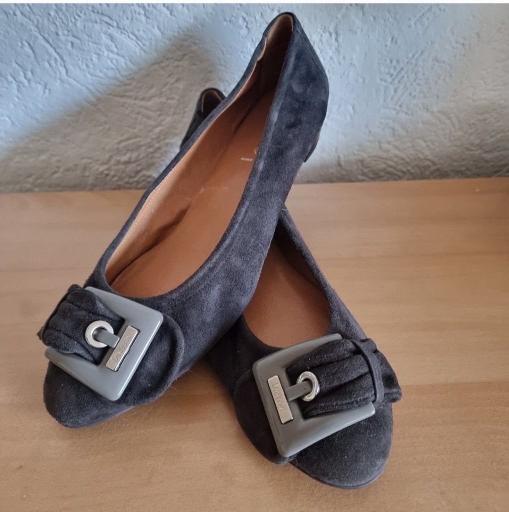 Mooie suede ballerinas van het merk Voltan, maat 42., Bruin, Verzenden, Nieuw, Voltan