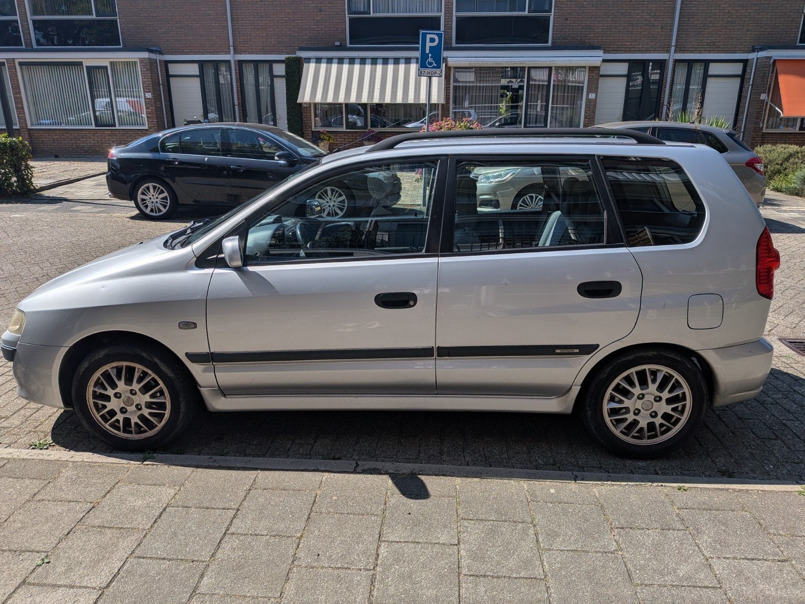 Mitsubishi Space Star 1.6 Comfort 2003 Grijs, Auto's, Mitsubishi, Particulier, Space Star, Benzine, D, MPV, Handgeschakeld, Origineel Nederlands