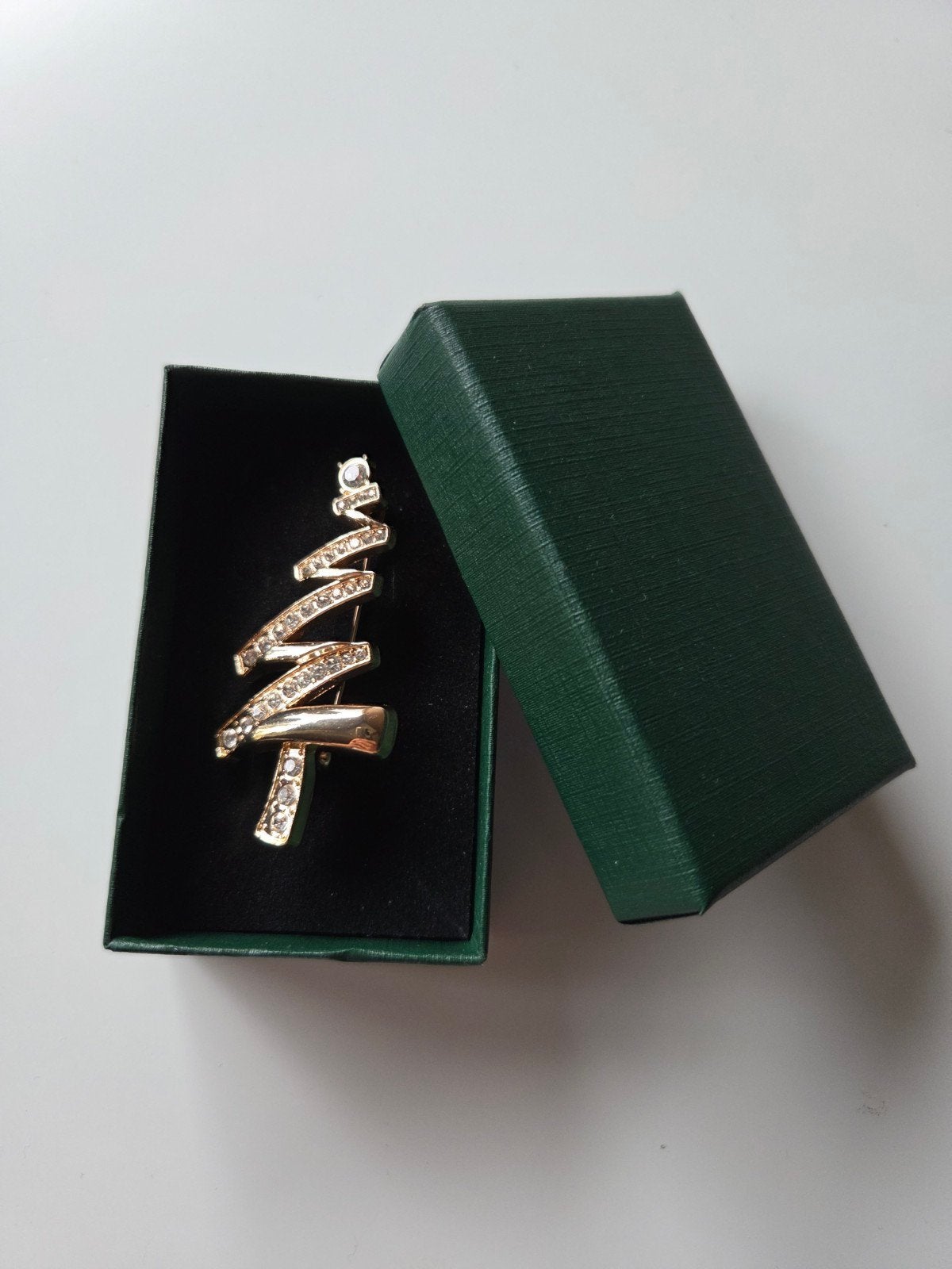 Prachtige kerst broche, Overige materialen, Ophalen of Verzenden, Zo goed als nieuw, Goud