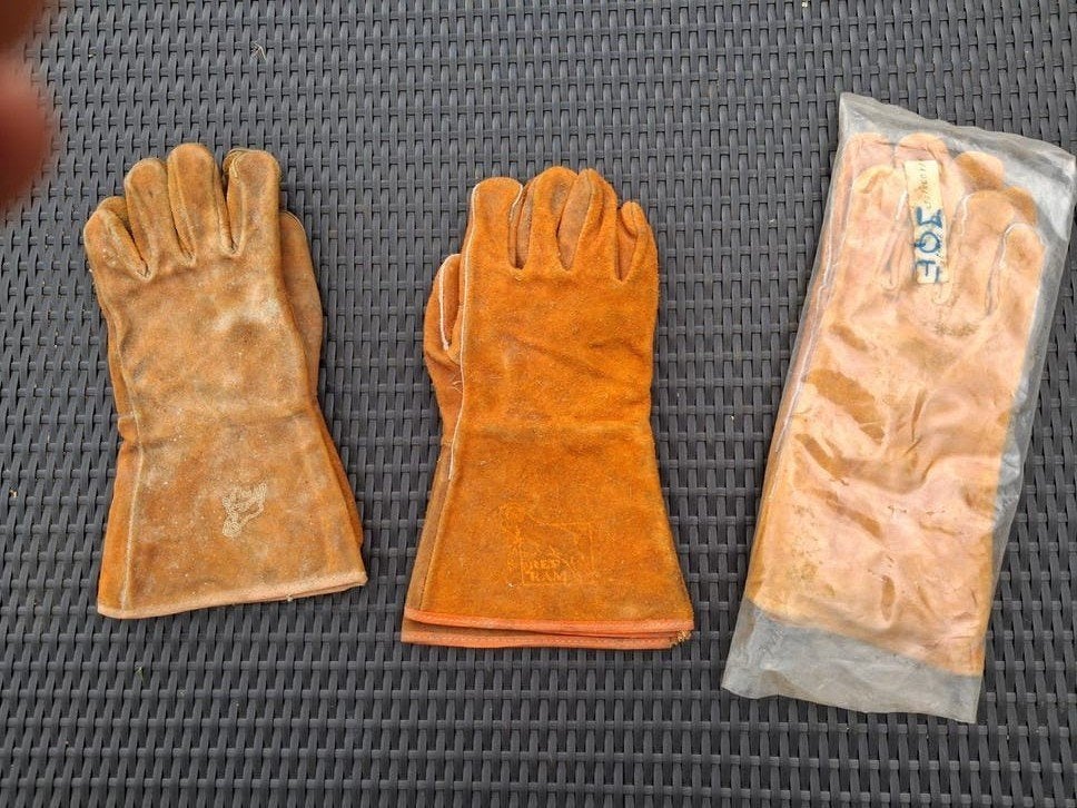 3 sets leren lashandschoenen - Nieuw en gebruikt, Ophalen of Verzenden, Zo goed als nieuw