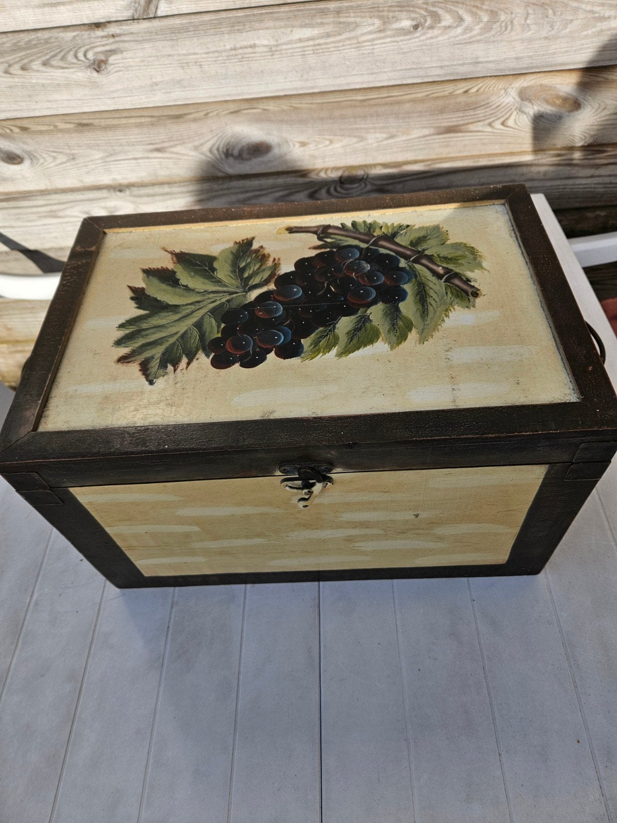 Houten kist met druivenprint - 49x24x23cm, Ophalen of Verzenden