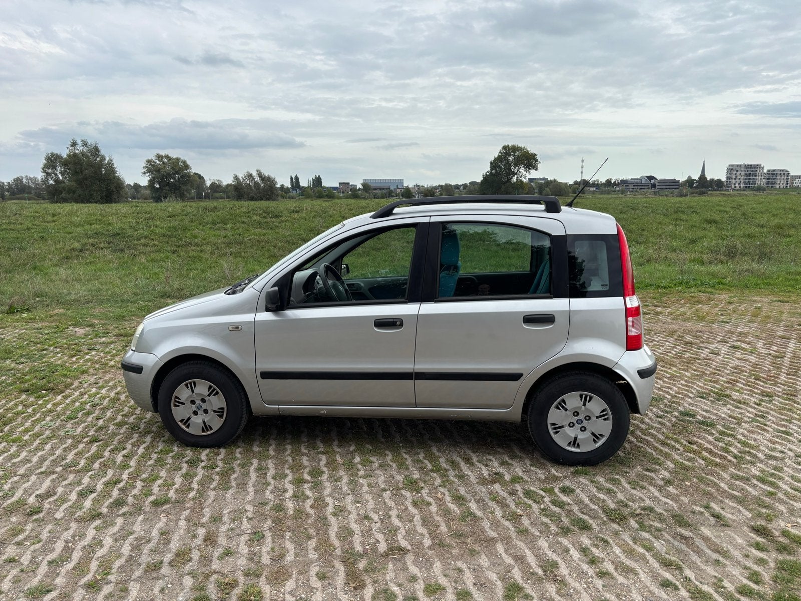 Fiat Panda 1.2 44KW 60PK 2006 Grijs, Voorwielaandrijving, Stof, Origineel Nederlands, Handgeschakeld
