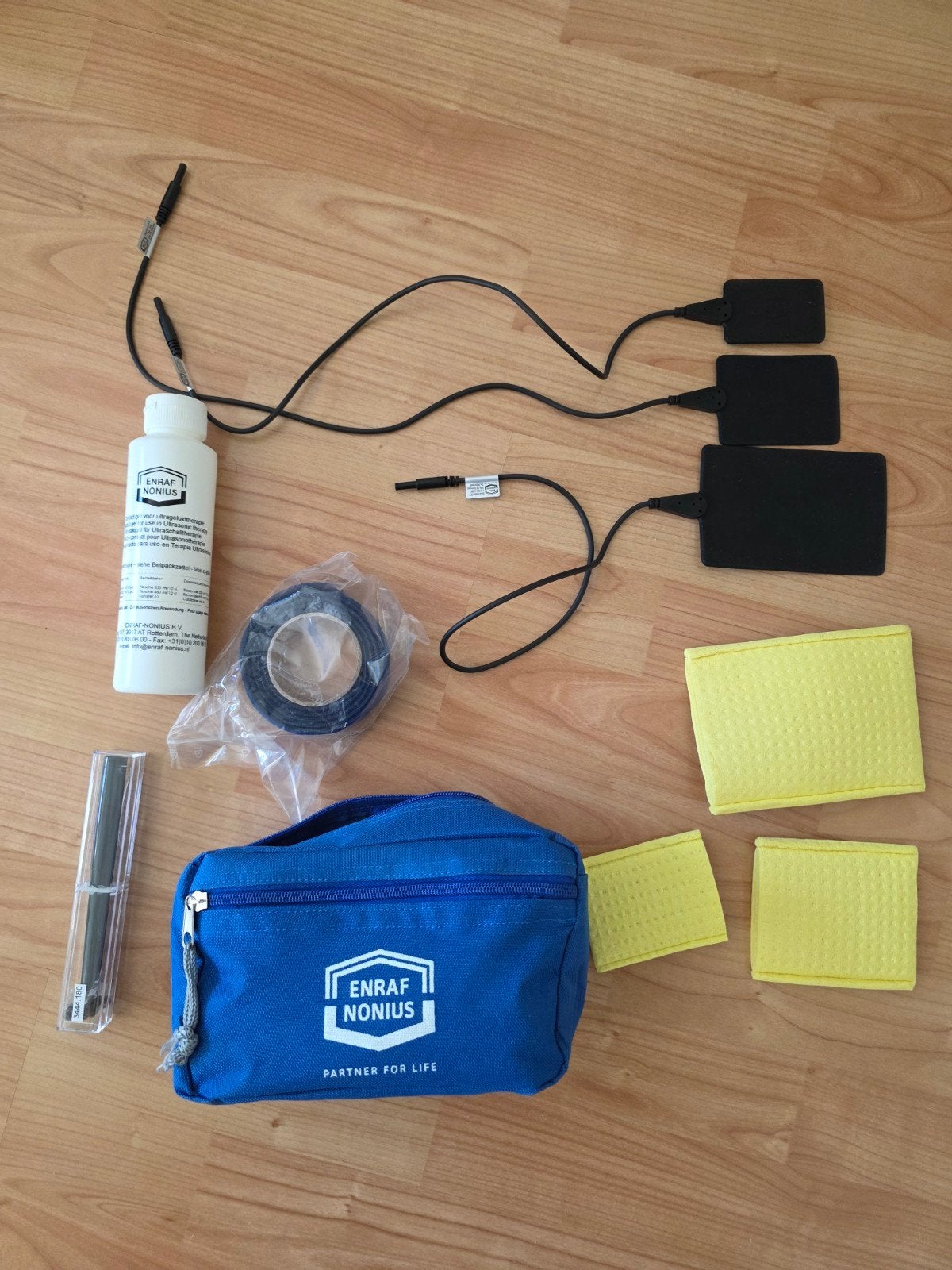 Enraf-Nonius Fysio Therapie Set met Accessoires, Sport en Fitness, Massageproducten, Ophalen, Gebruikt, Apparaat