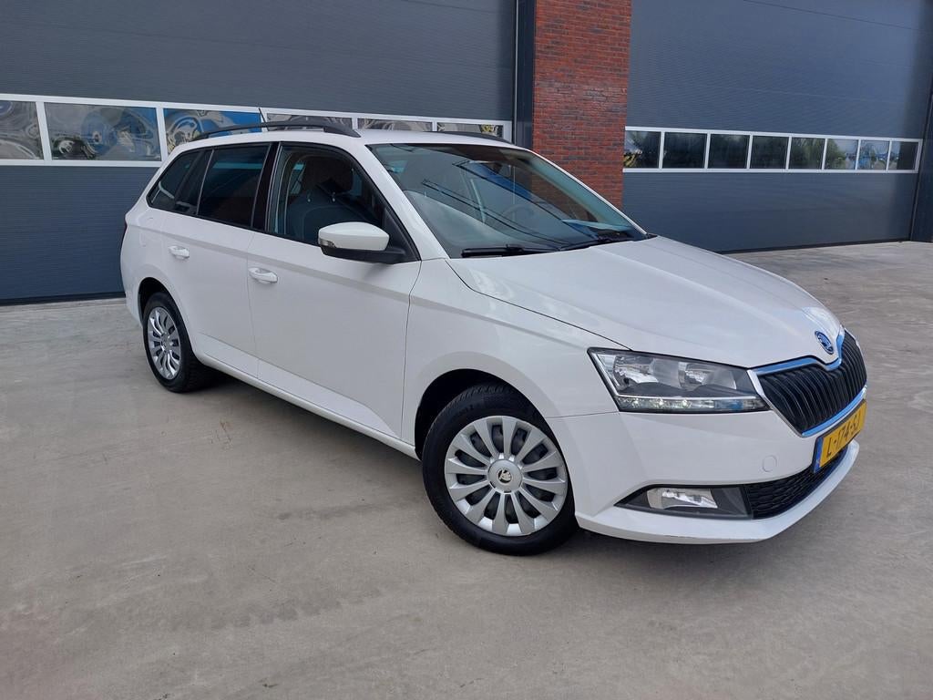 Skoda Fabia Combi 1.0 TSI Ambition Airco/NAV /Dakrail 7-2021, Voorwielaandrijving, Stof, Gebruikt, 95 pk