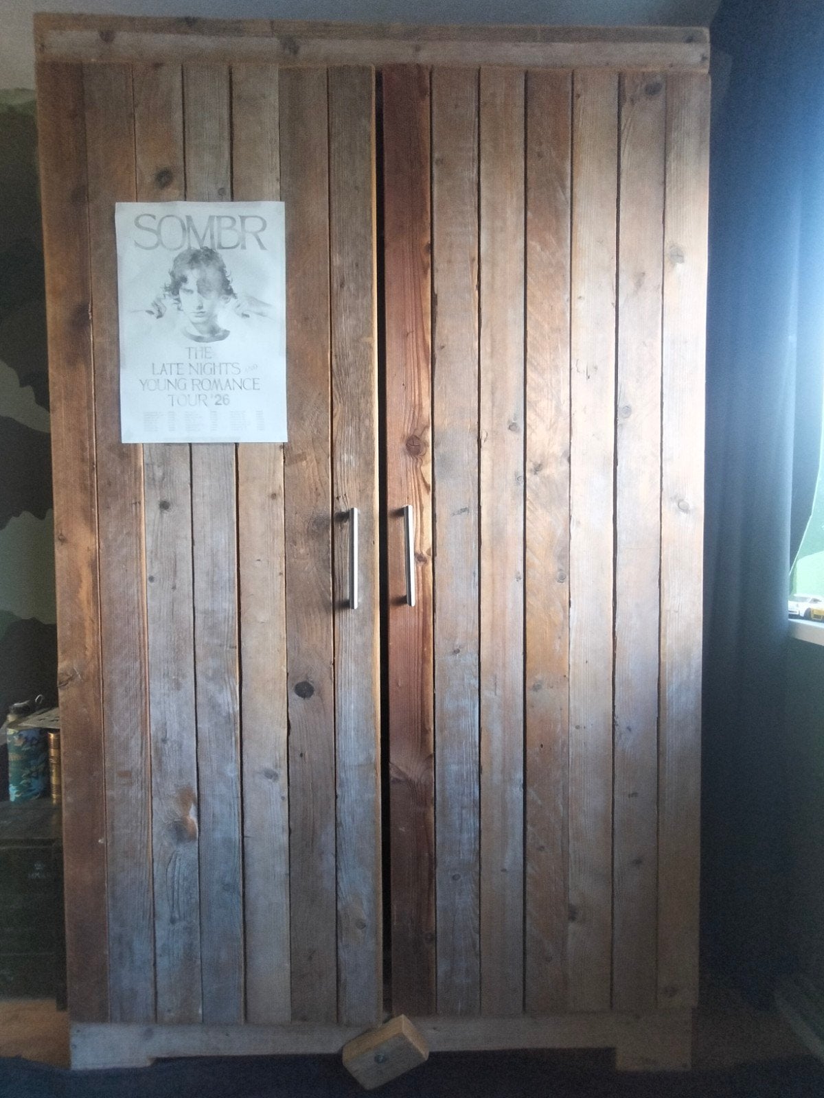Robuuste steigerhouten kledingkast met hang- en legruimte, Ophalen, Met deur(en), 100 tot 150 cm, 200 cm of meer