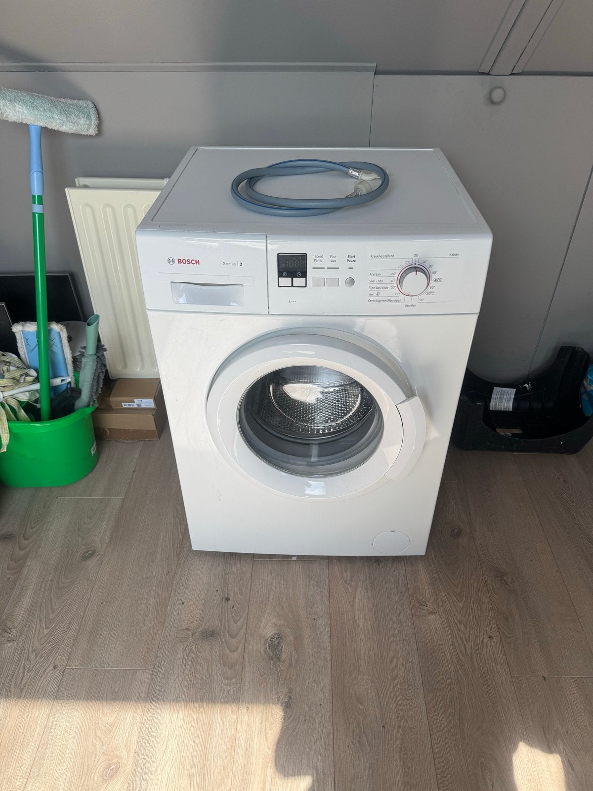 Bosch Serie 2 WAB28160NL Wasmachine - 6kg, 1400 toeren, A+++, Ophalen, 1200 tot 1600 toeren, 4 tot 6 kg, Zo goed als nieuw