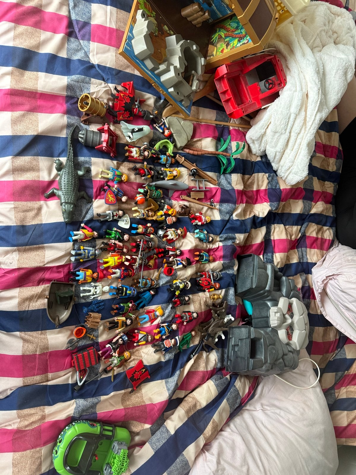 Grote verzameling Playmobil poppetjes en accessoires, Ophalen of Verzenden, Gebruikt, Losse onderdelen, Figuren