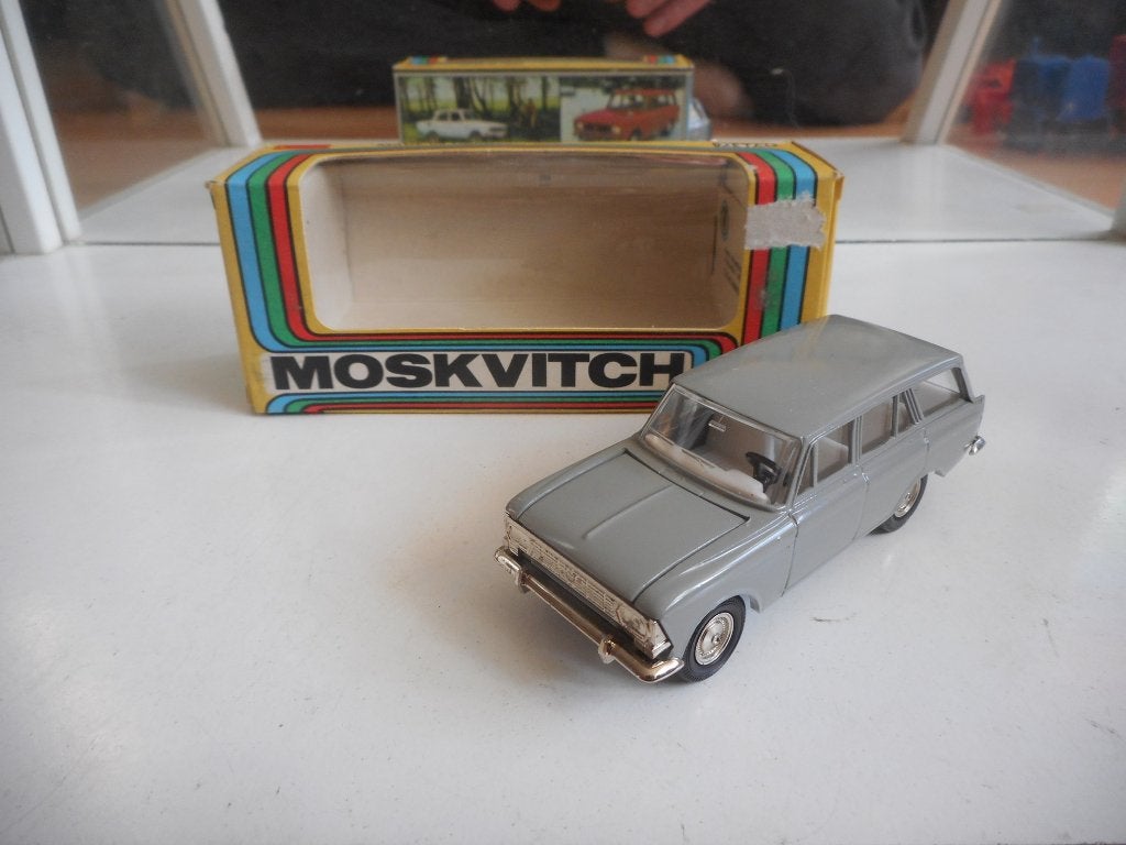 Novoexport Moskvitch 427 met Doos, Ophalen of Verzenden, Nieuw, Auto, Overige merken