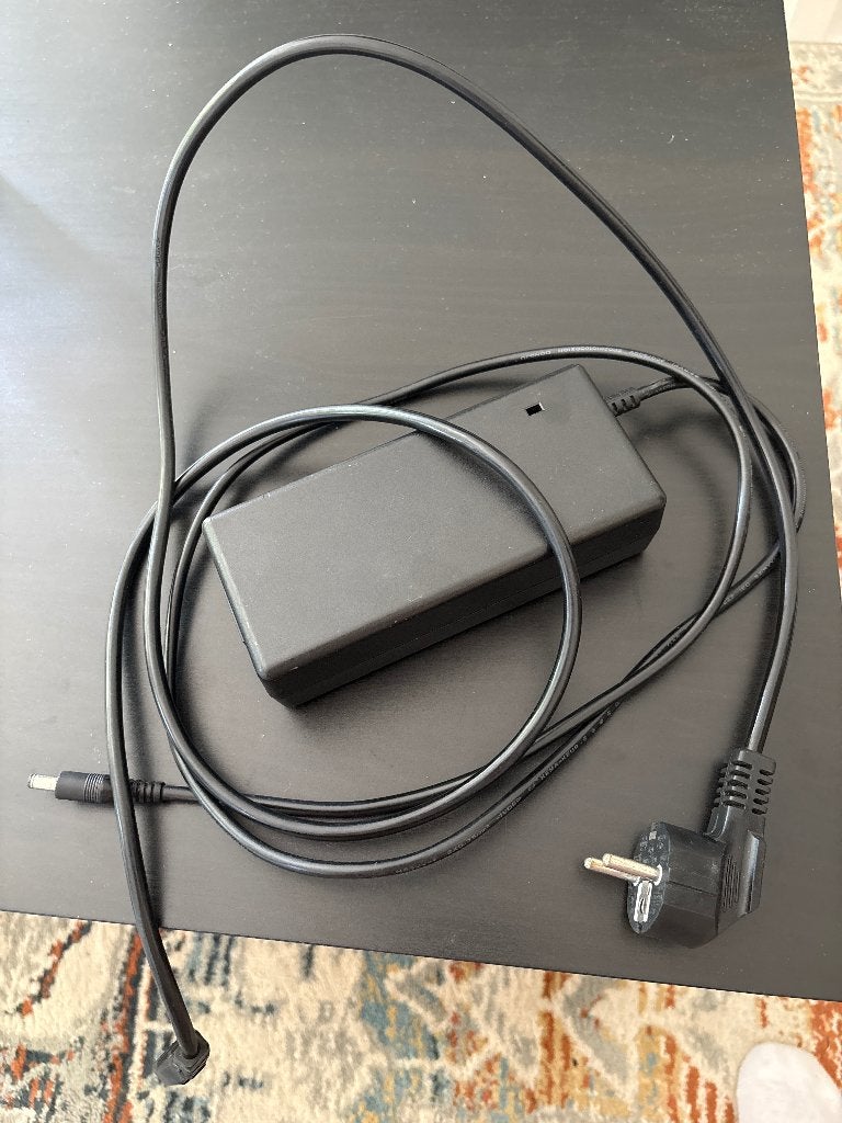 (Stella Vicenza acculader) SANS 42V 2A - DC 2.1 plug, Ophalen, Gebruikt