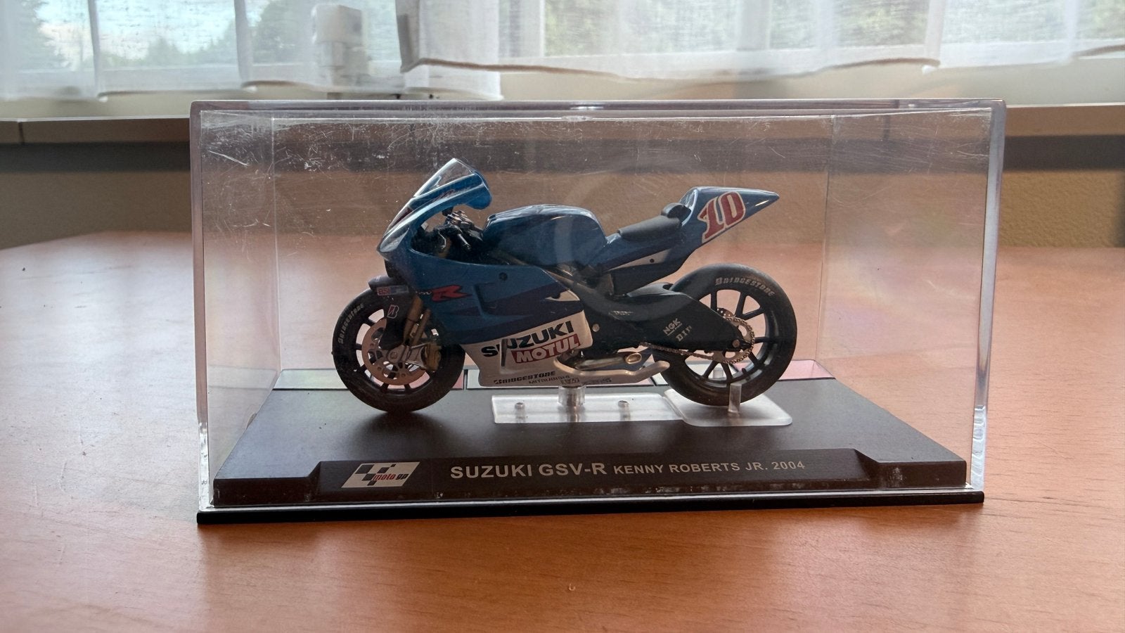 Suzuki GSV-R Kenny Roberts Jr. 2004 schaal 1:24, Overige merken, Ophalen of Verzenden, Zo goed als nieuw, Groter dan 1:32