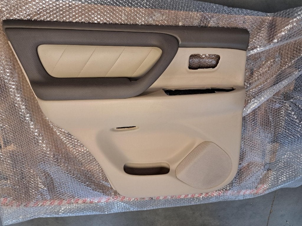 Deurpaneel Leder Beige TOYOTA Landcruiser 100 Links Achter, Auto-onderdelen, Ophalen of Verzenden, Nieuw, Toyota