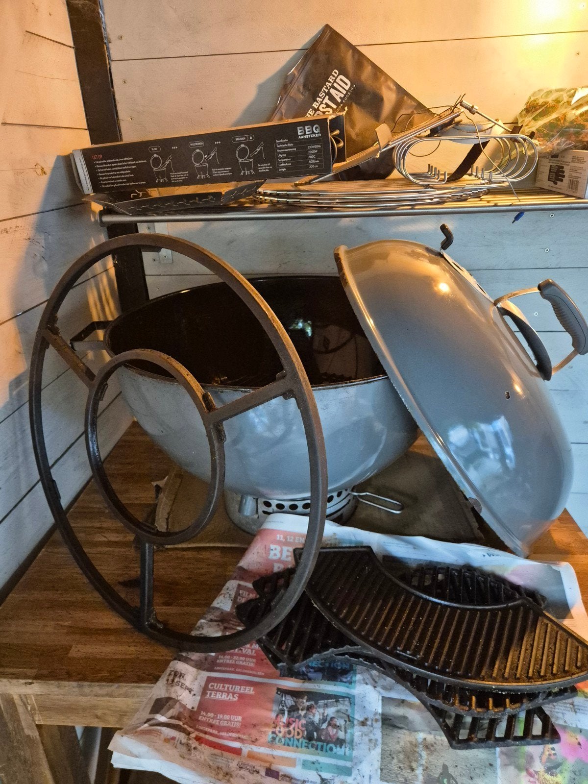 Gebruikte Weber 57cm Ketel Barbecue - voor inbouw buitenkeuk, Tuin en Terras, Barbecue-accessoires, Ophalen, Gebruikt, Weber