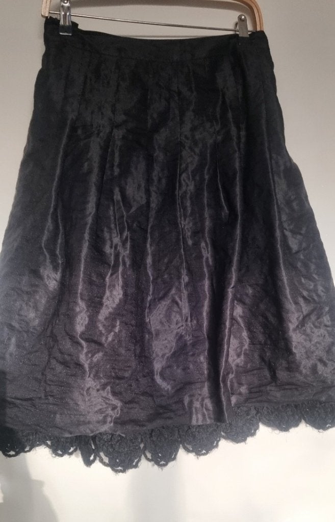 Bandolera zwart rok met gebreede kant, Kleding | Dames, Verzenden, Zwart, Maat 42/44 (L), Zo goed als nieuw