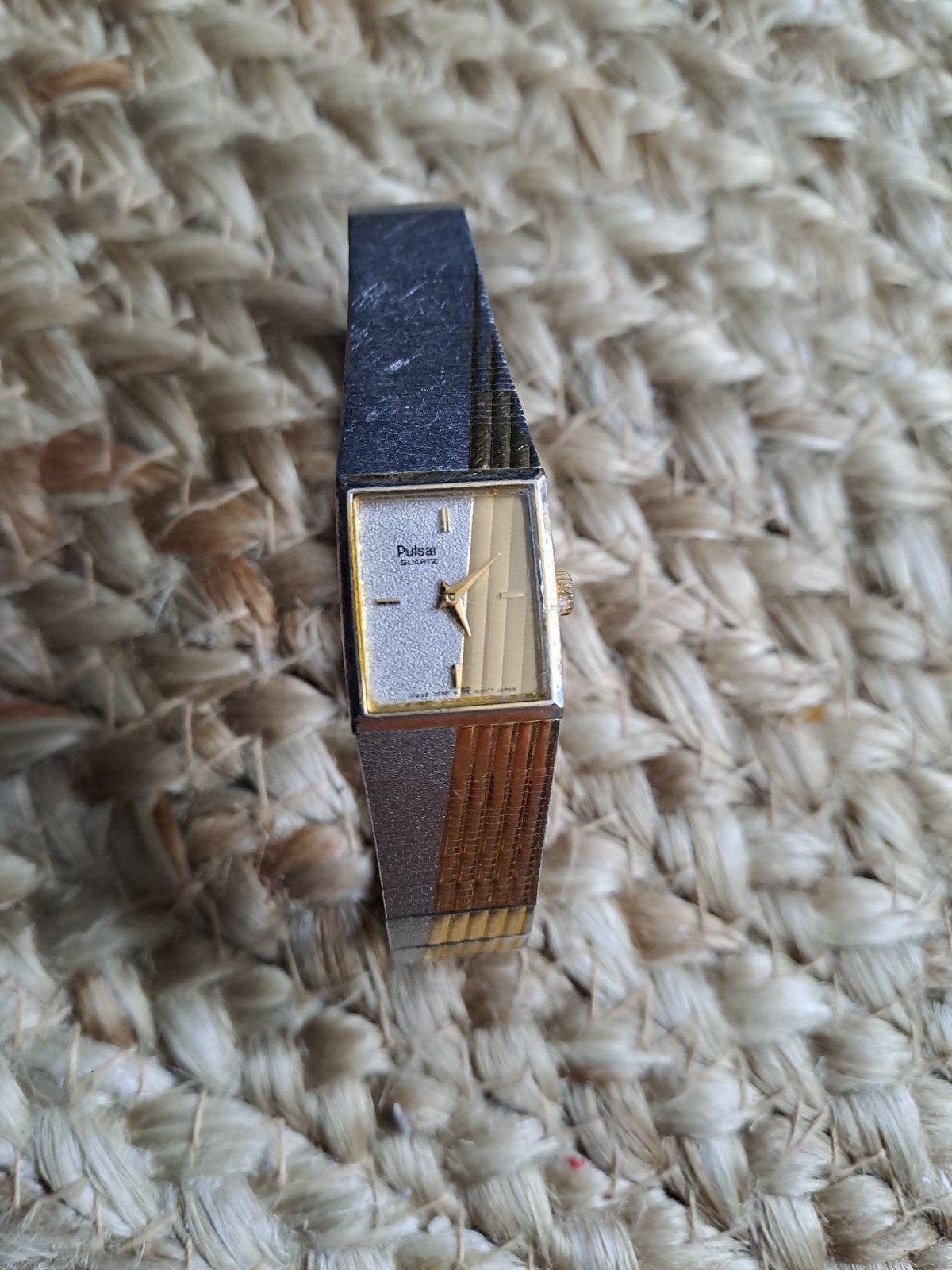 Vintage Pulsar Quartz horloge uit 1987 met gebruikerssporen, Overige merken, Gebruikt, Polshorloge, Ophalen of Verzenden