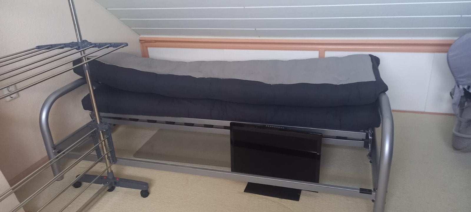 Bedbank/Bankbed, Ophalen, Tweepersoons, 140 cm, Zo goed als nieuw