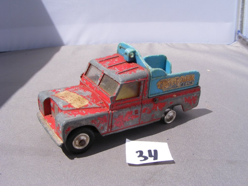Land rover 109wb corgi toys  1/43 (34) chipperfields circus, Hobby en Vrije tijd, Modelauto's | 1:43, Ophalen of Verzenden, Gebruikt