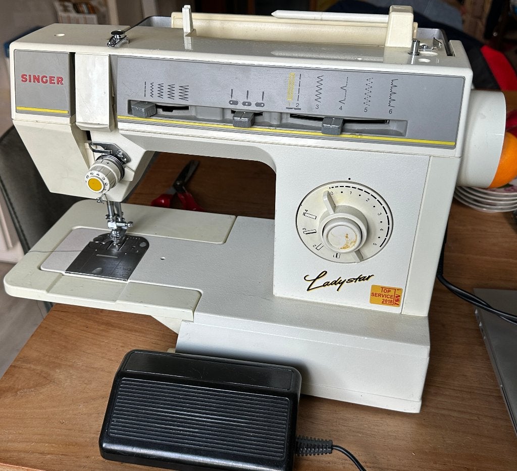 naaimachine #v#, Ophalen, Gebruikt, Naaimachine, Singer