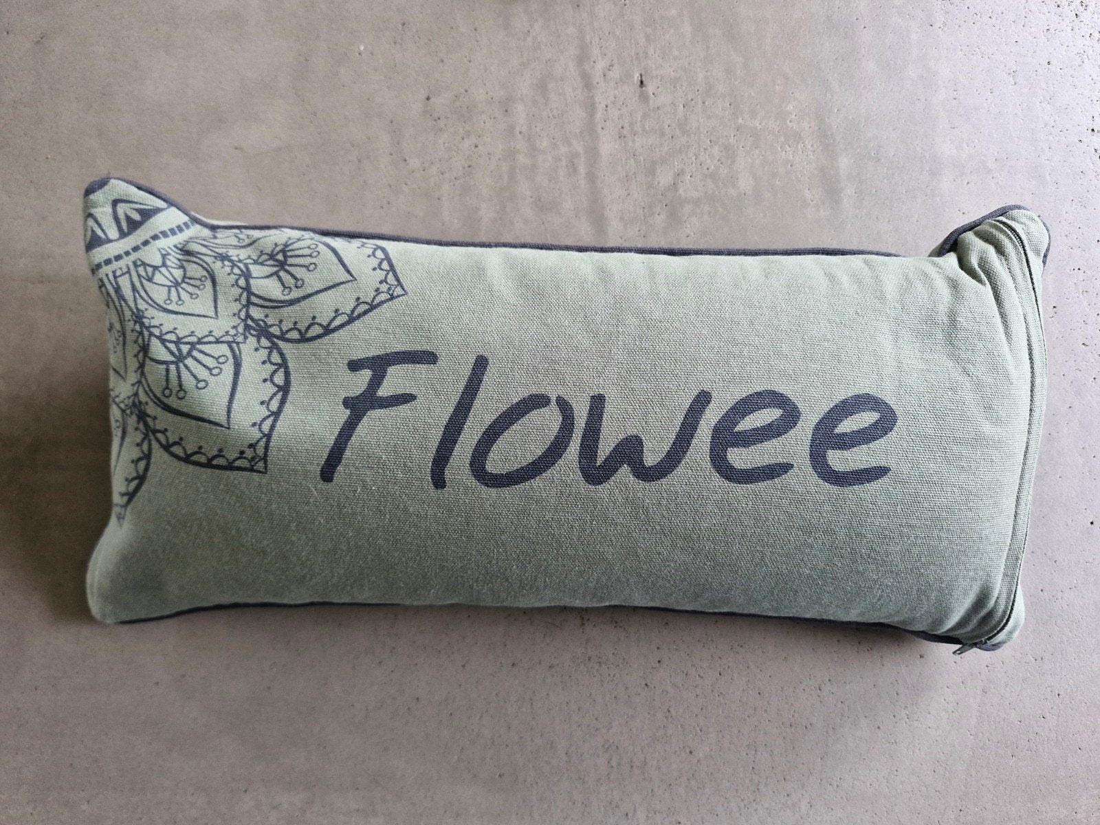 Flowee Spijkermat Kussen - NIEUW, Ophalen of Verzenden, Nieuw, Overige typen