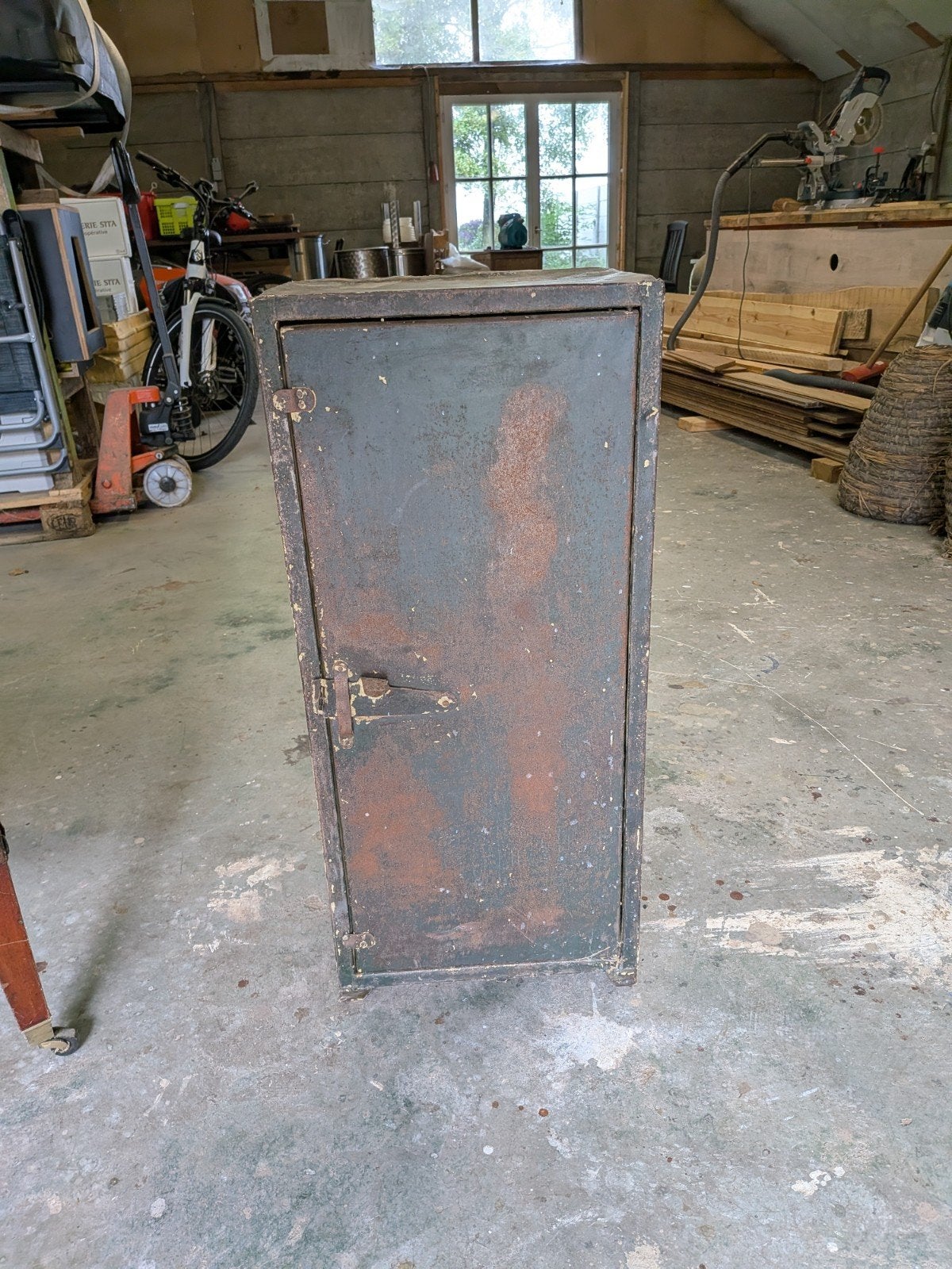 vintage industriele metalen kast, Ophalen
