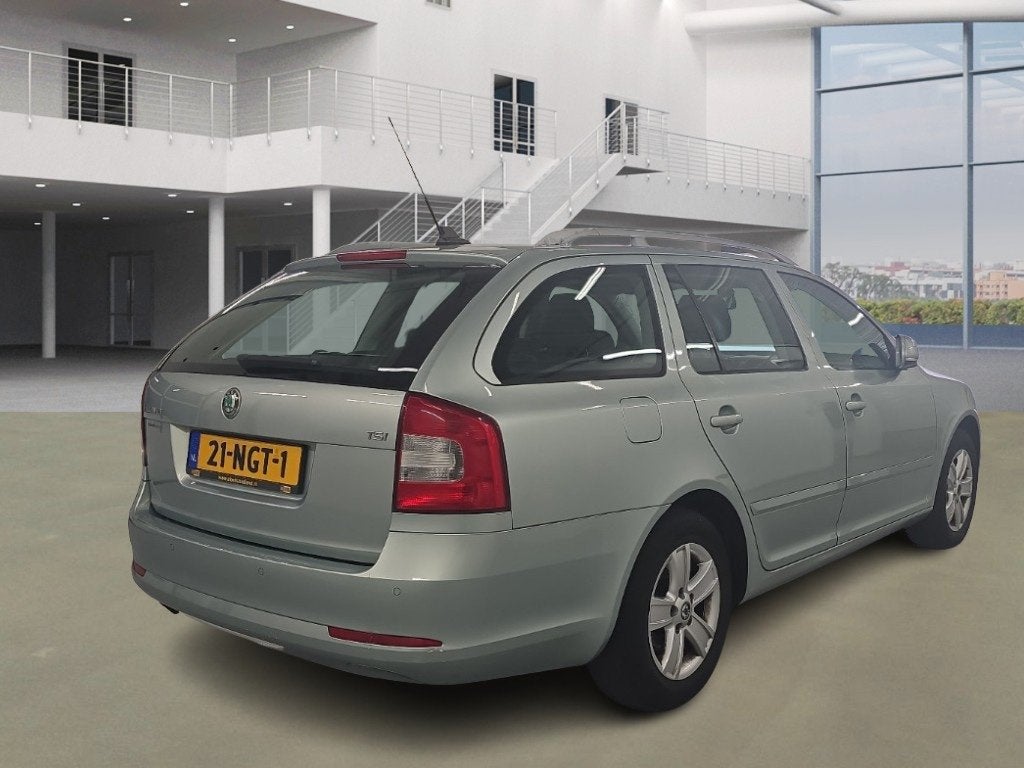 Skoda Octavia Combi 1.4 TSI Elegance/ 6 BAK/ CRUISE, Auto's, Voorwielaandrijving, Euro 5, Parkeersensor, Gebruikt
