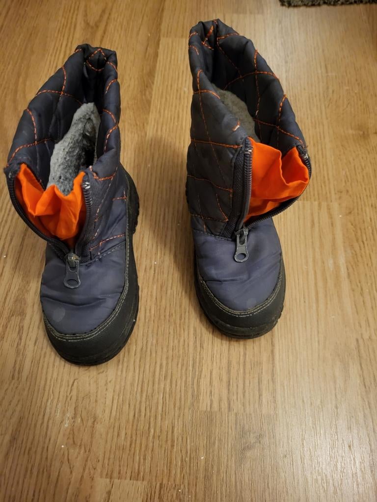 Snowboots, Kinderen en Baby's, Ophalen of Verzenden, Zo goed als nieuw, Laarzen