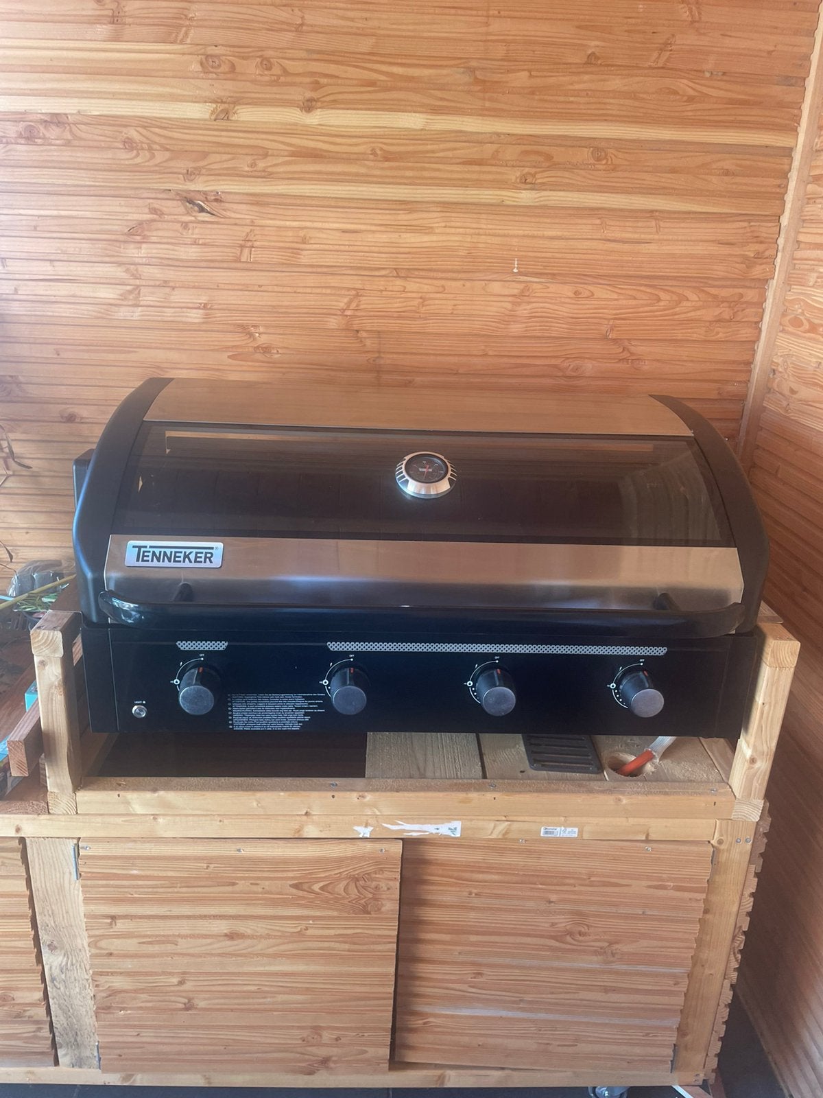 Zeer nette gas BBQ. Tenneker, Ophalen, Zo goed als nieuw, Gas