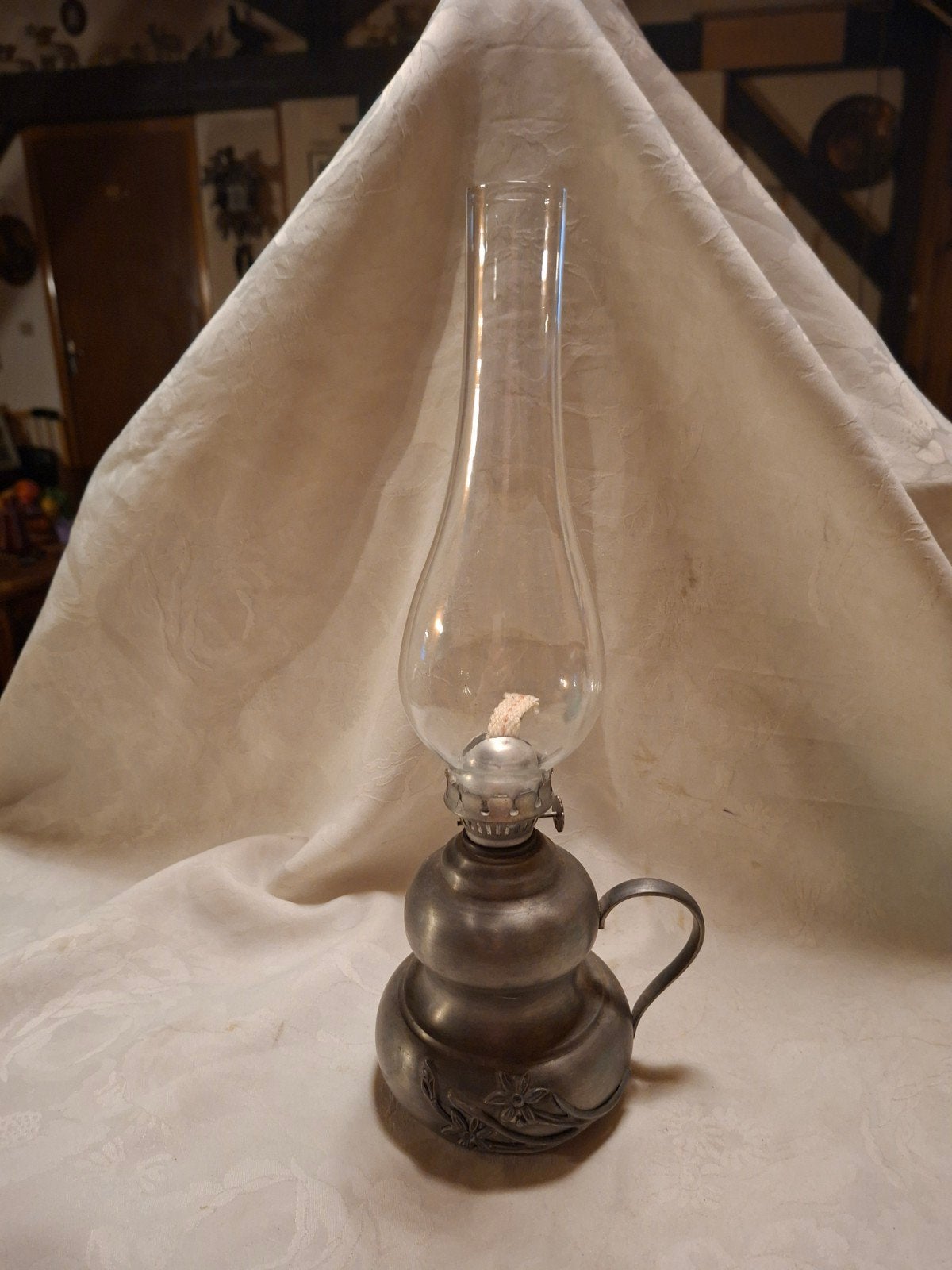Tinnen olielamp 33 cm hoog incl glas, Antiek en Kunst, Verzenden