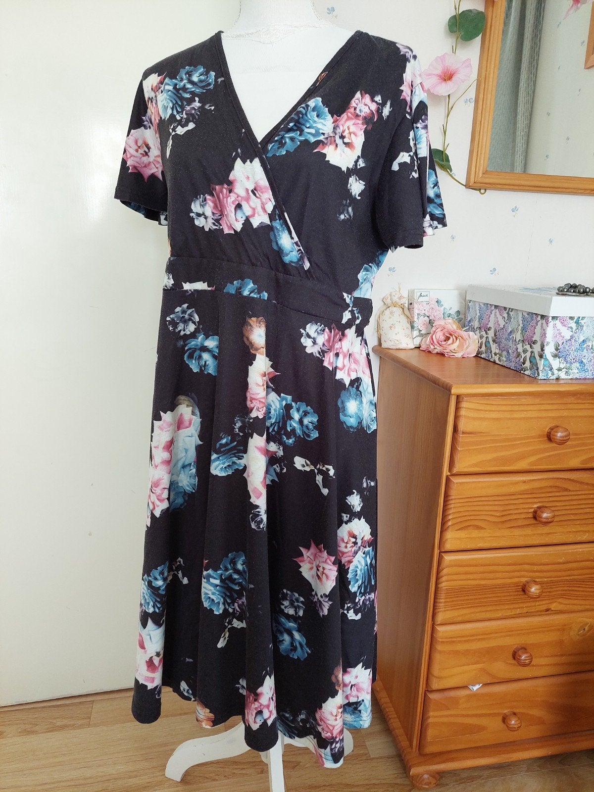 Nemidor Zwarte Bloemen jurk Maat 48, Ophalen, Nemidor, Gedragen, Jurk